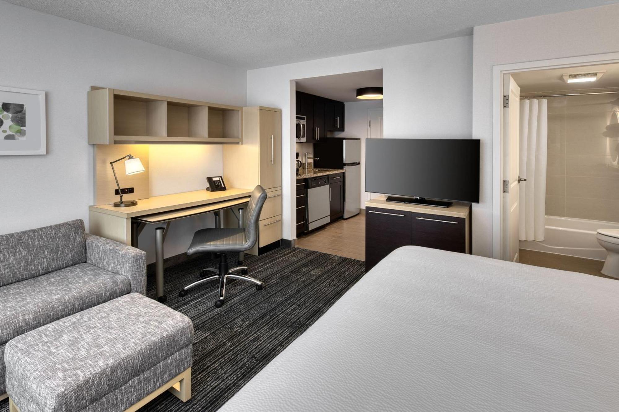Towneplace Suites By Marriott Sudbury Exterior photo